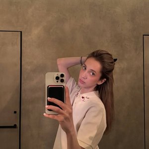 Голая Ангелина Клевцова