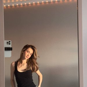 Голая Ангелина Клевцова