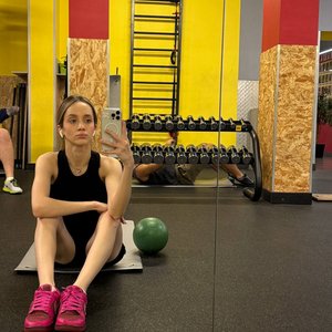 Голая Ангелина Клевцова