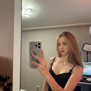 Голая Ангелина Клевцова