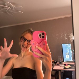 Голая Ангелина Клевцова
