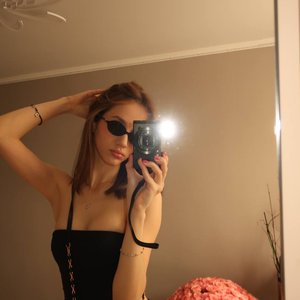 Голая Ангелина Клевцова