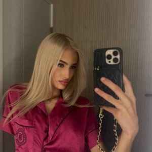 Голая Арина Савастру