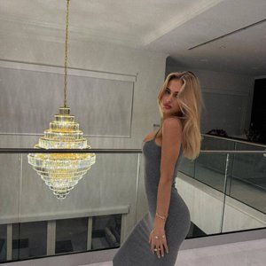 Голая Арина Савастру