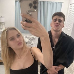 Голая Арина Савастру