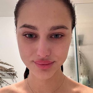 Голая Арина Савастру