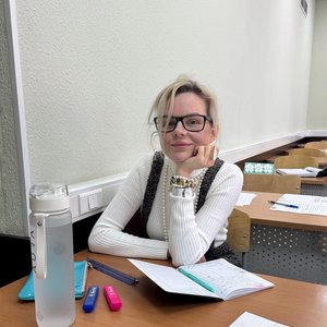Голая Алиса Вокс