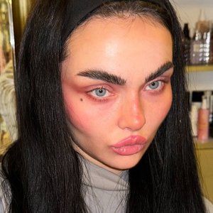 Голая Камила Смогулецкая